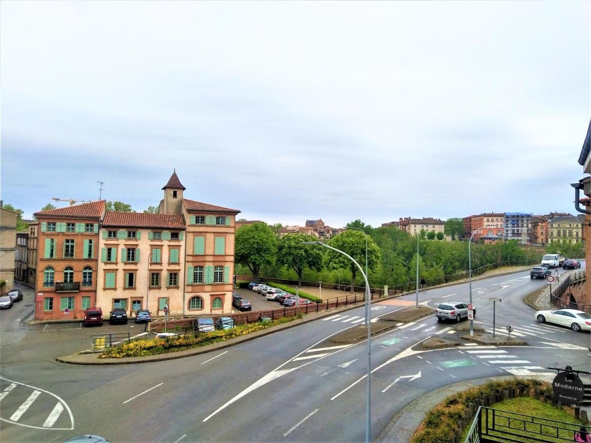 Chambre Privee Et Spacieuse Au Sein D'Un Logement Partage - Central, Quartier Villebourbon - 3 Chambres Doubles - 2 Balcons - Places De Stationnements Gratuites - 5 Min A Pied Gare Et Hypercentre Montauban Dış mekan fotoğraf