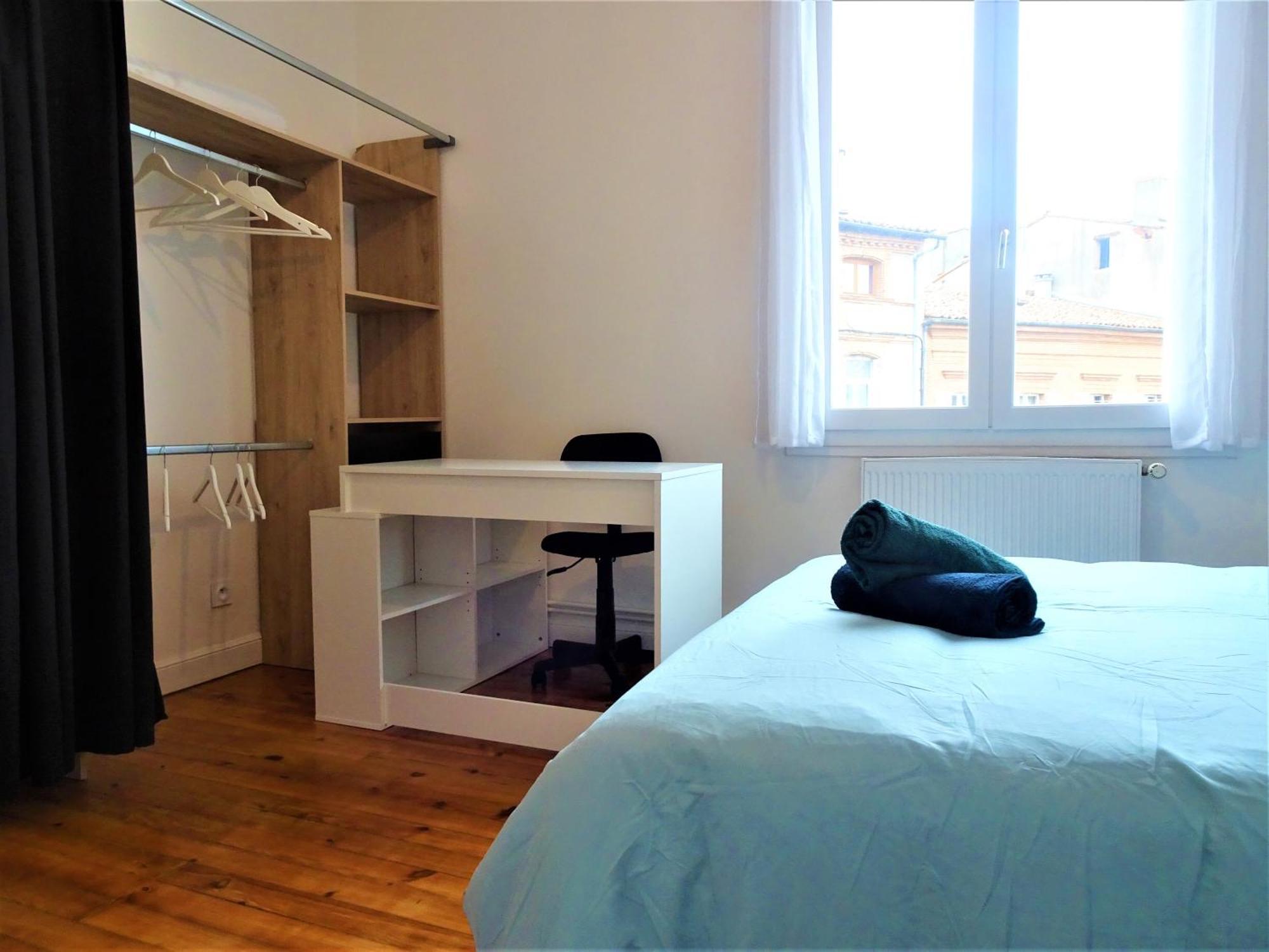 Chambre Privee Et Spacieuse Au Sein D'Un Logement Partage - Central, Quartier Villebourbon - 3 Chambres Doubles - 2 Balcons - Places De Stationnements Gratuites - 5 Min A Pied Gare Et Hypercentre Montauban Dış mekan fotoğraf